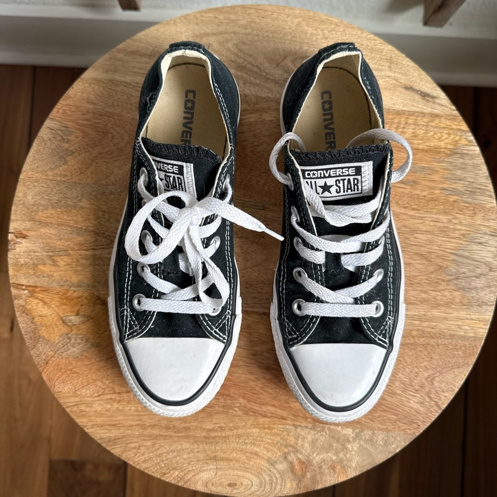 Converse Classic Black and White Low-Tops - Picture 4 of 8